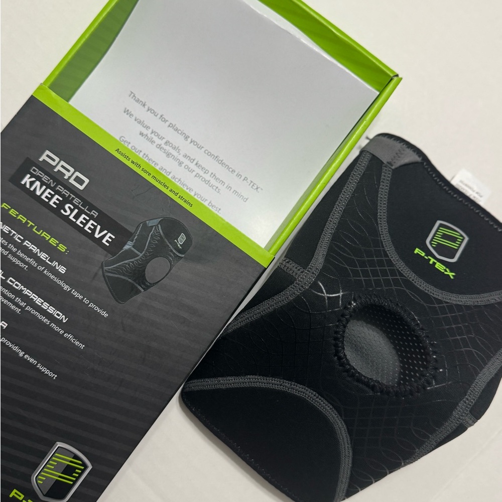 Black Knee Sleeve with Open Patella - Picture 4 of 5